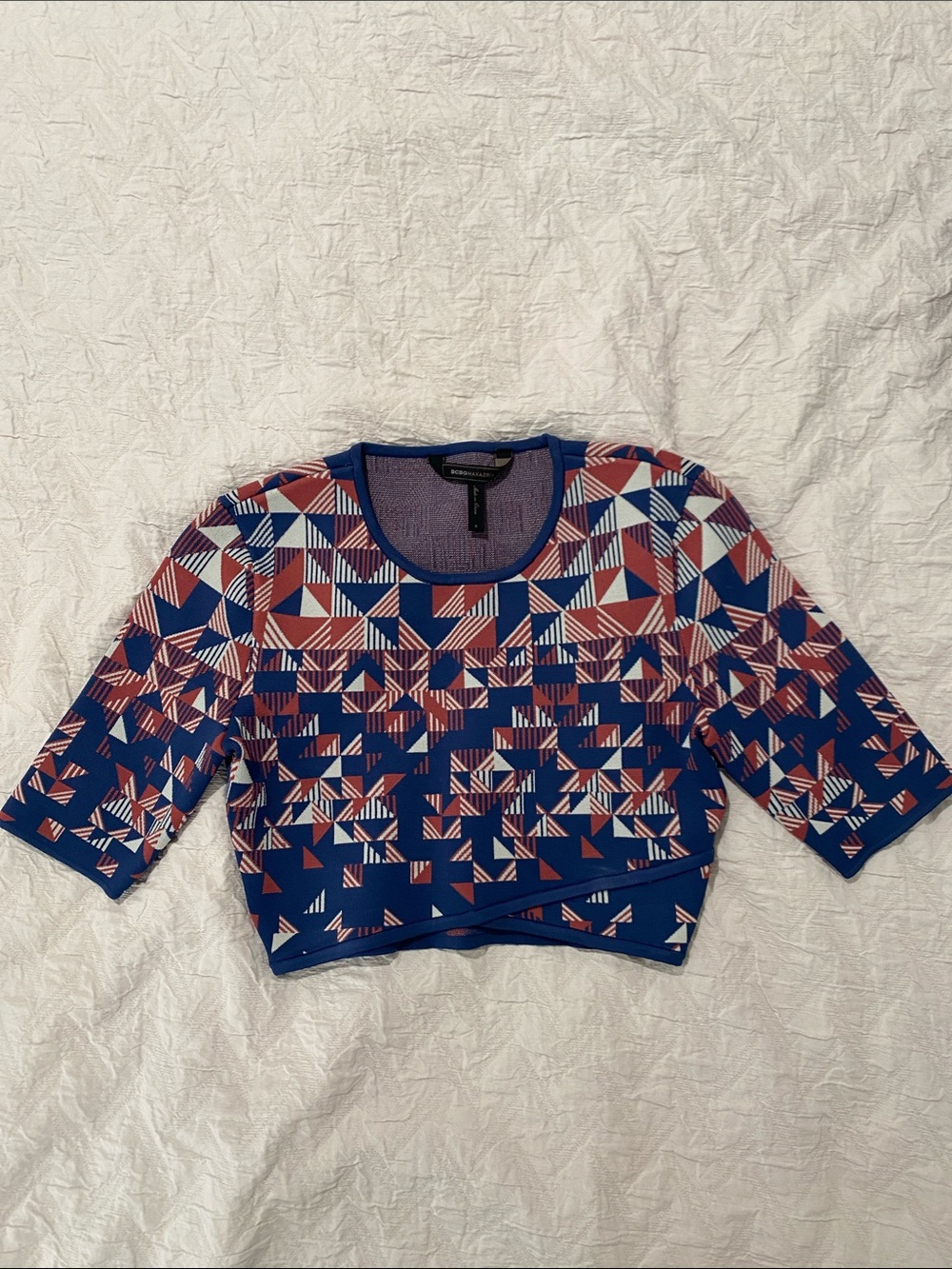 BCBGMaxAzria Blue and Rose Geometric Crop Top